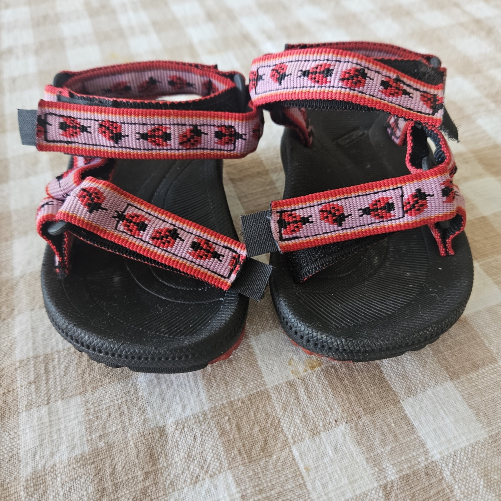Baby TEVAS , Ladybug